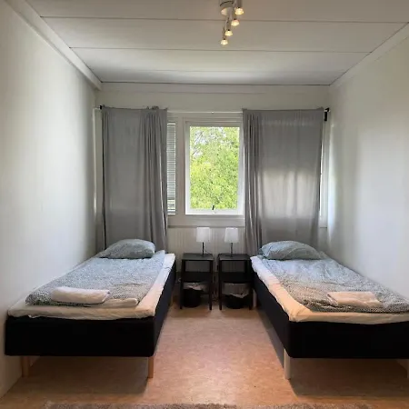 Workers - 2 Bath - 9 Beds - Parking Ferienhaus