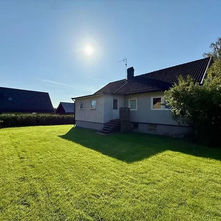 Perfect Workers - 11 Beds - 7 Bedroom - 2 Baths - Volvo *