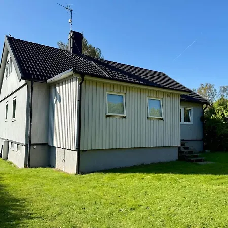 Perfect Workers - 11 Beds - 7 Bedroom - 2 Baths - Volvo *