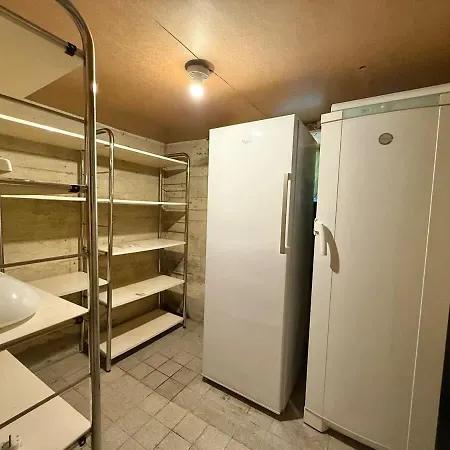 Workers Big - 5 Bedroom - 2 Bath - Volvo Holiday home Gothenburg