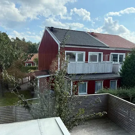 Workers - 8 Beds - 4 Bedroom - 2 Bath *