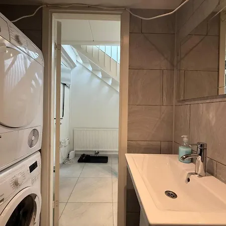 Workers - 2 Bath - 9 Beds - Parking Ferienhaus *