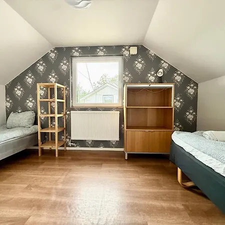 Workers • 19 Beds • 3 Kitchens • Volvo • Parking Feriehus