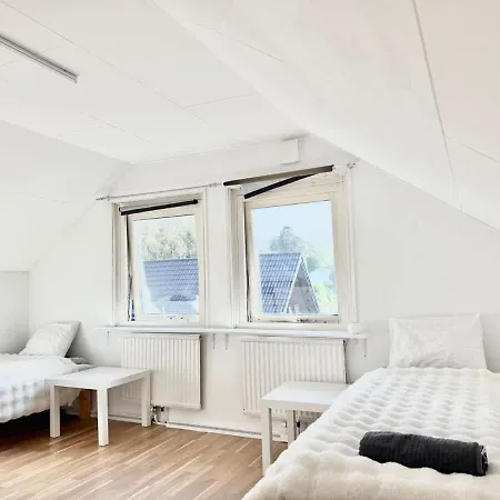 度假居 Perfect Workers - 11 Beds - 7 Bedroom - 2 Baths - Volvo