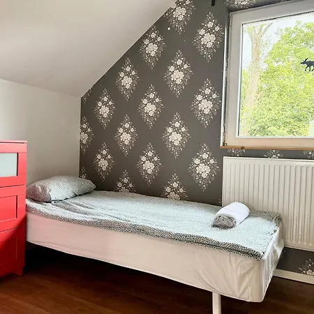 Workers • 19 Beds • 3 Kitchens • Volvo • Parking Feriehus