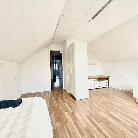 Perfect Workers - 11 Beds - 7 Bedroom - 2 Baths - Volvo Hébergement de vacances