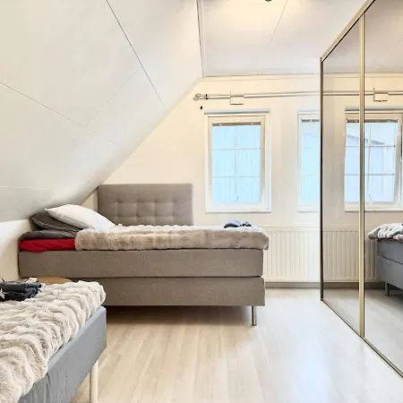 Workers - 7 Bedroom - 15 Beds - 3 Bath Feriehus Göteborg