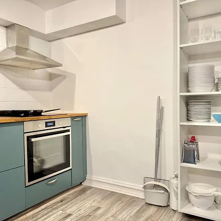 Workers Hq • 7br • 16 Beds • Center Gothenburg