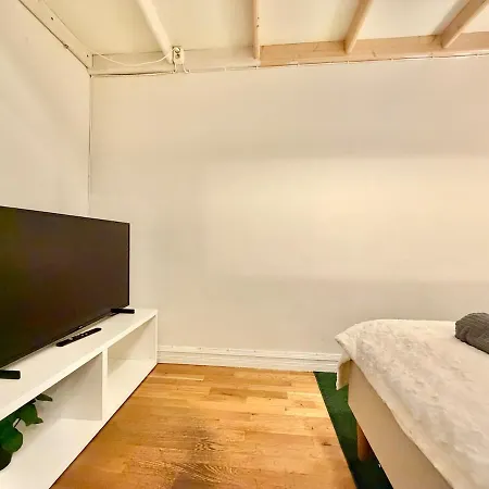 Apartment - 2 Bedroom - - Near The Avenue Gothenburg