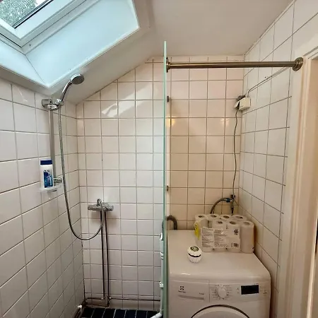 Workers - 2 Bedroom - Free Parking - Near Volvo * 예테보리