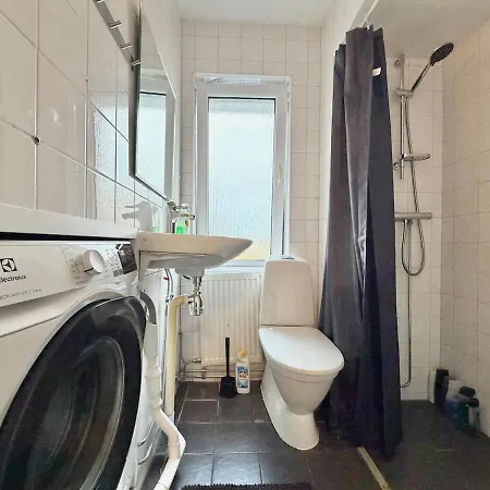Workers - 3 Bedroom - 7 Beds - Tv In Each - Parking