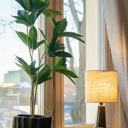 Scandi-boho 1br Calm & Well-connected Location Apartman *