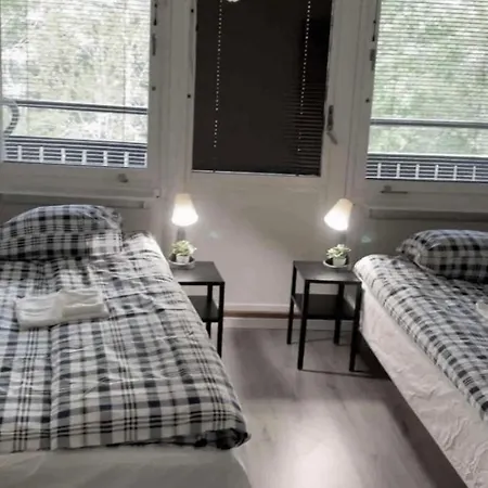 Rymligt Och Haerligt Radhus I Villa