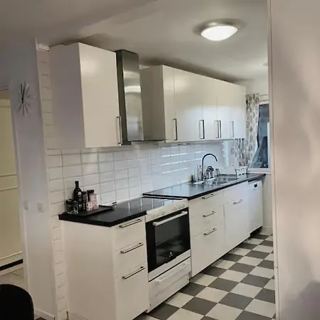 Rymligt Och Haerligt Radhus I * Göteborg