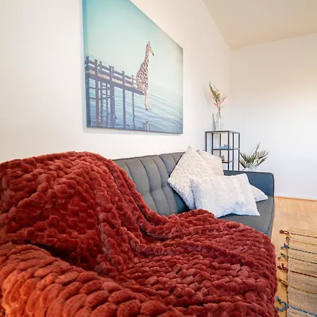 Scandi-boho 1br Calm & Well-connected Location *