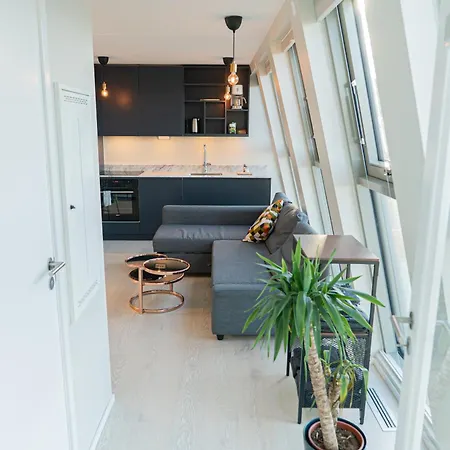 شقة Floor With Rooftop, 1br In Great Location