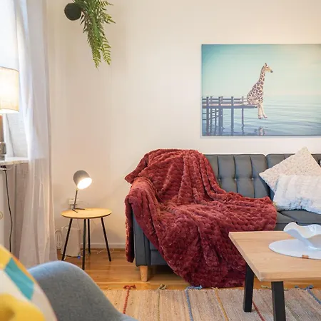 Scandi-boho 1br Calm & Well-connected Location *