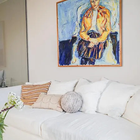 Thoughtfully Fine Designed 1br In Prime Location *