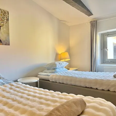 公寓 Workers Hq • 7br • 16 Beds • Center *