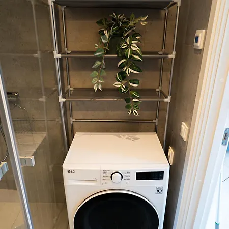 Floor With Rooftop, 1br In Great Location * غوتنبرغ