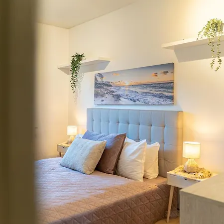 Apartman Scandi-boho 1br Calm & Well-connected Location *