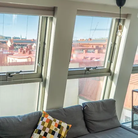 Lägenhet Floor With Rooftop, 1br In Great Location