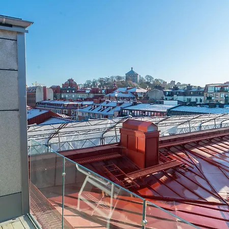 Floor With Rooftop, 1br In Great Location *