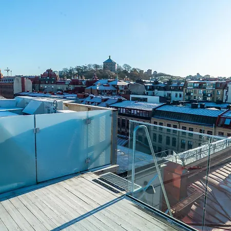 Floor With Rooftop, 1br In Great Location * Göteborg