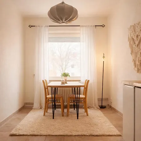 Homestay 2 Bedroom Family With Balcony Free Parking Haha *