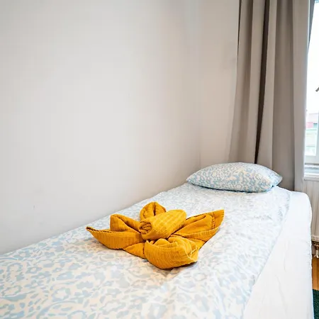 Grand 3br At Vasaplatsen Lägenhet *
