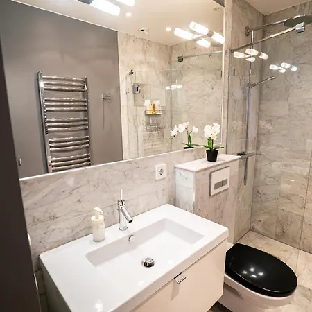 Grand 3br At Vasaplatsen Apartment *
