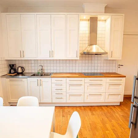 아파트 Grand 3br At Vasaplatsen *