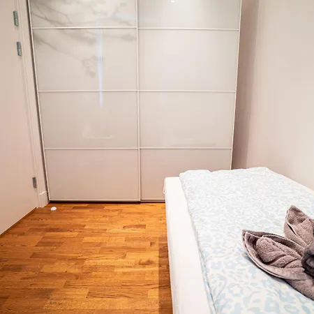 Grand 3br At Vasaplatsen Apartment