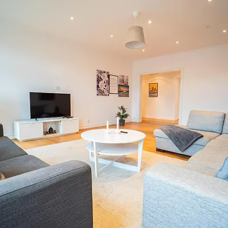 Grand 3br At Vasaplatsen