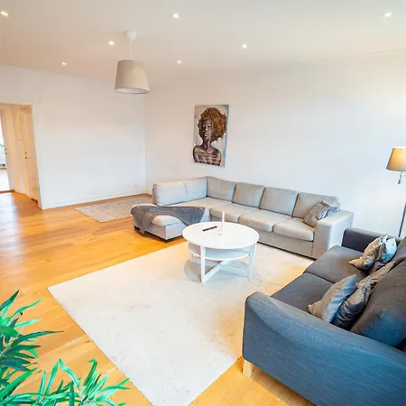 Grand 3br At Vasaplatsen Göteborg