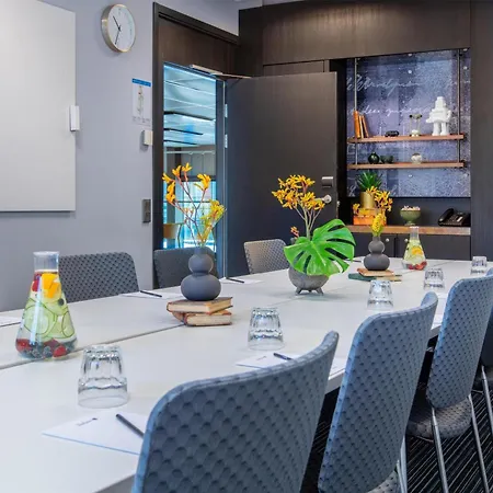 Radisson Blu Riverside 4*