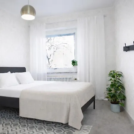 Haha Nordic Partille Spacious 2br Near Center With Garden & Parking *