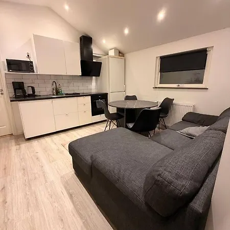 度假居 Workers Stay - Housing For Workers Gothenburg 哥德堡