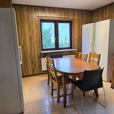 Spacious 7br With Parking For Large Groups