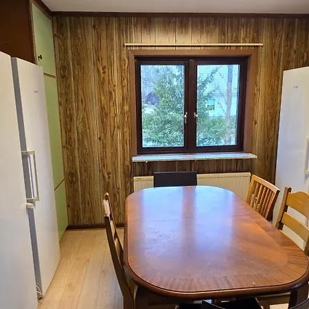 Spacious 7br With Parking For Large Groups