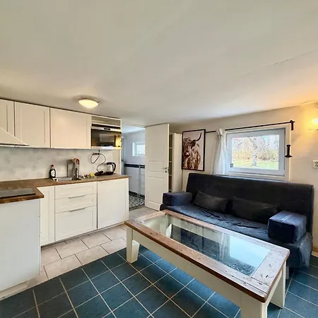 Workers - 4br - 8 Beds - 2 Kitchens - Volvo 펜션