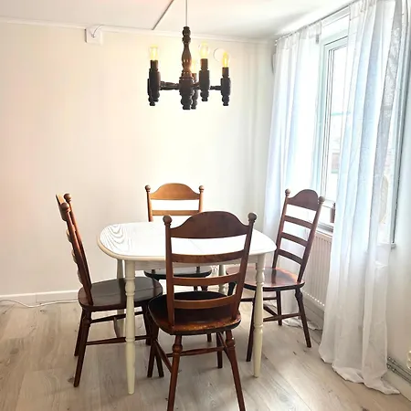 Charmigt Naera Station - 11 Minuter Liseberg * Goteborg