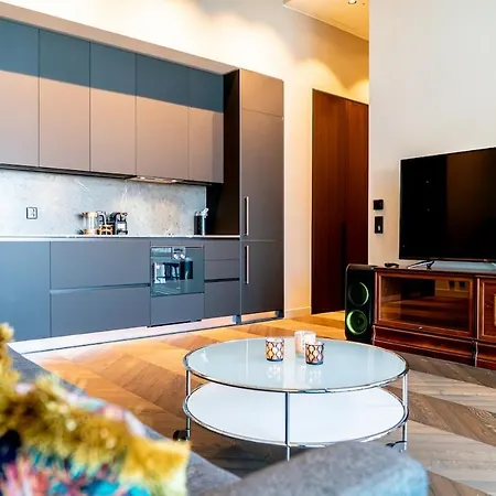 Penthouse 70th Floor Karlatornet