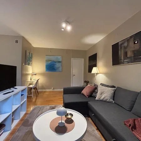 Inviting One-bedroom With Sleeping Space For Four