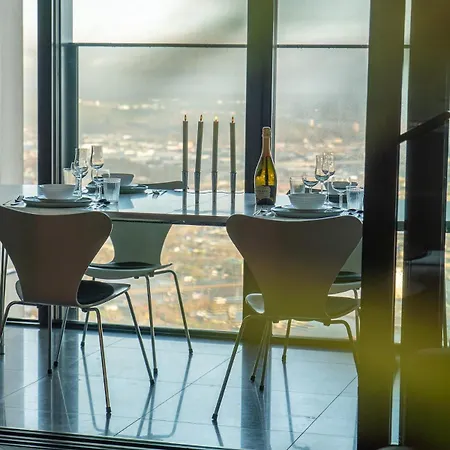 Penthouse 70th Floor Karlatornet * Göteborg