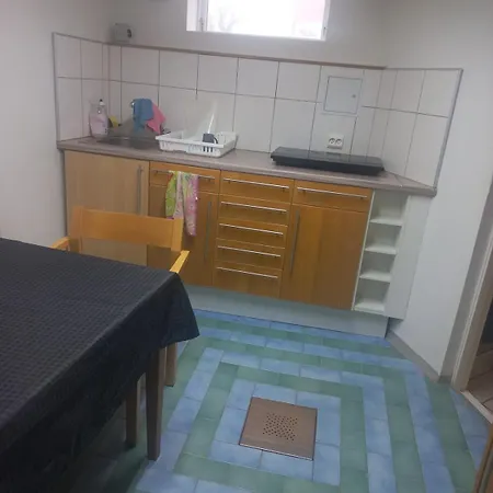 Place With Sauna 아파트 *