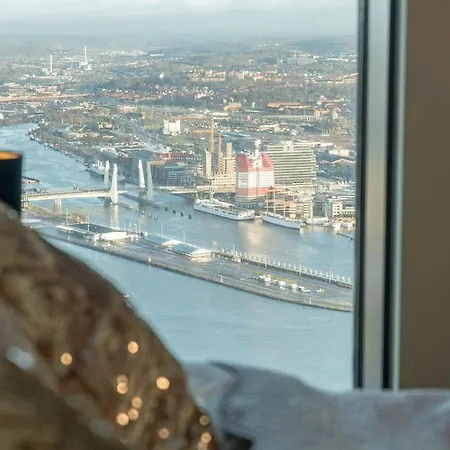 Daire Penthouse 70th Floor Karlatornet