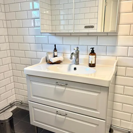 Apartman Charmigt Naera Station - 11 Minuter Liseberg Göteborg