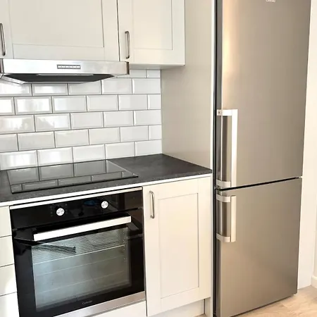 Charmigt Naera Station - 11 Minuter Liseberg *