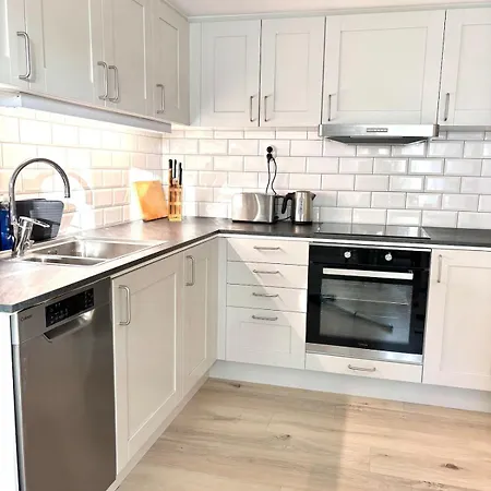Charmigt Naera Station - 11 Minuter Liseberg Appartement Göteborg